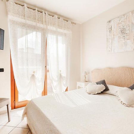 Casa Vacanze Giramondo Fiumicino Bagian luar foto