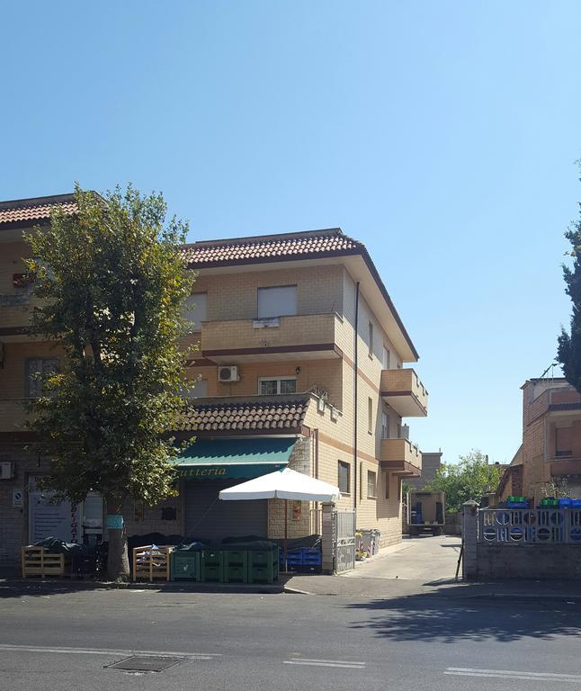 Casa Vacanze Giramondo Fiumicino Bagian luar foto